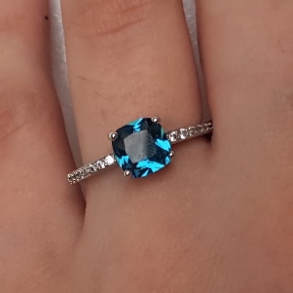 LAST ONE!! Sapphire Blue Silver Ring Size 6.5 - Picture 2 of 8